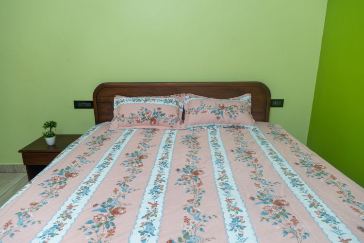 Beauty Fitted 3Pcs Bedsheet - Leafy Floral