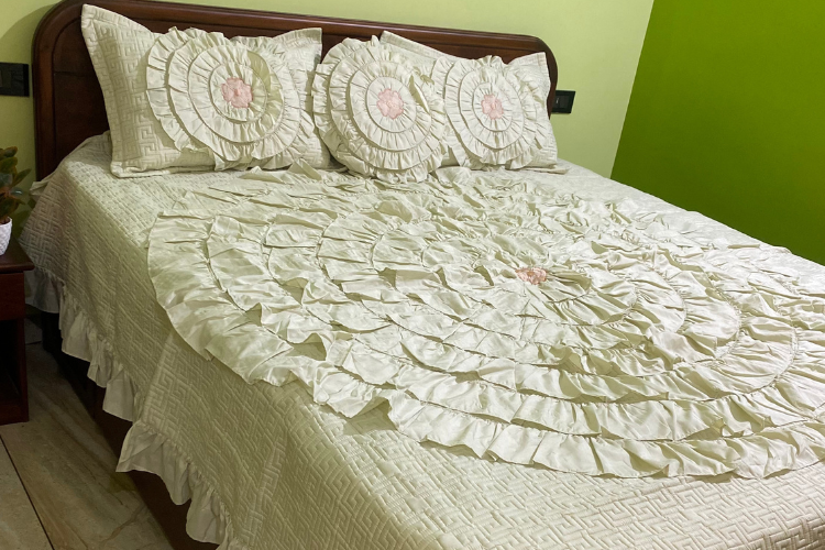 Versa Bedcover - Pista Green