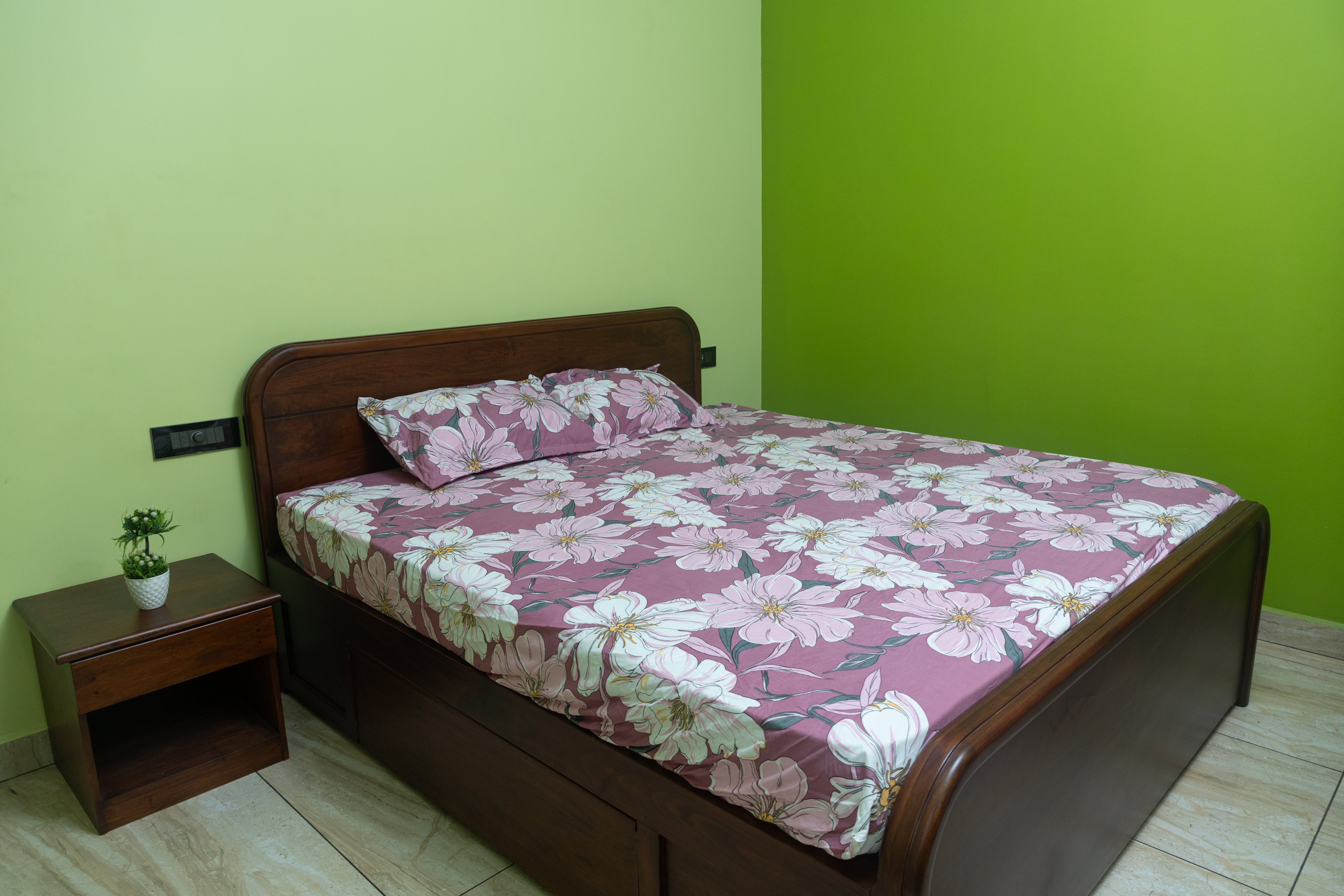 Beauty Fitted 3Pcs Bedsheet - Floral