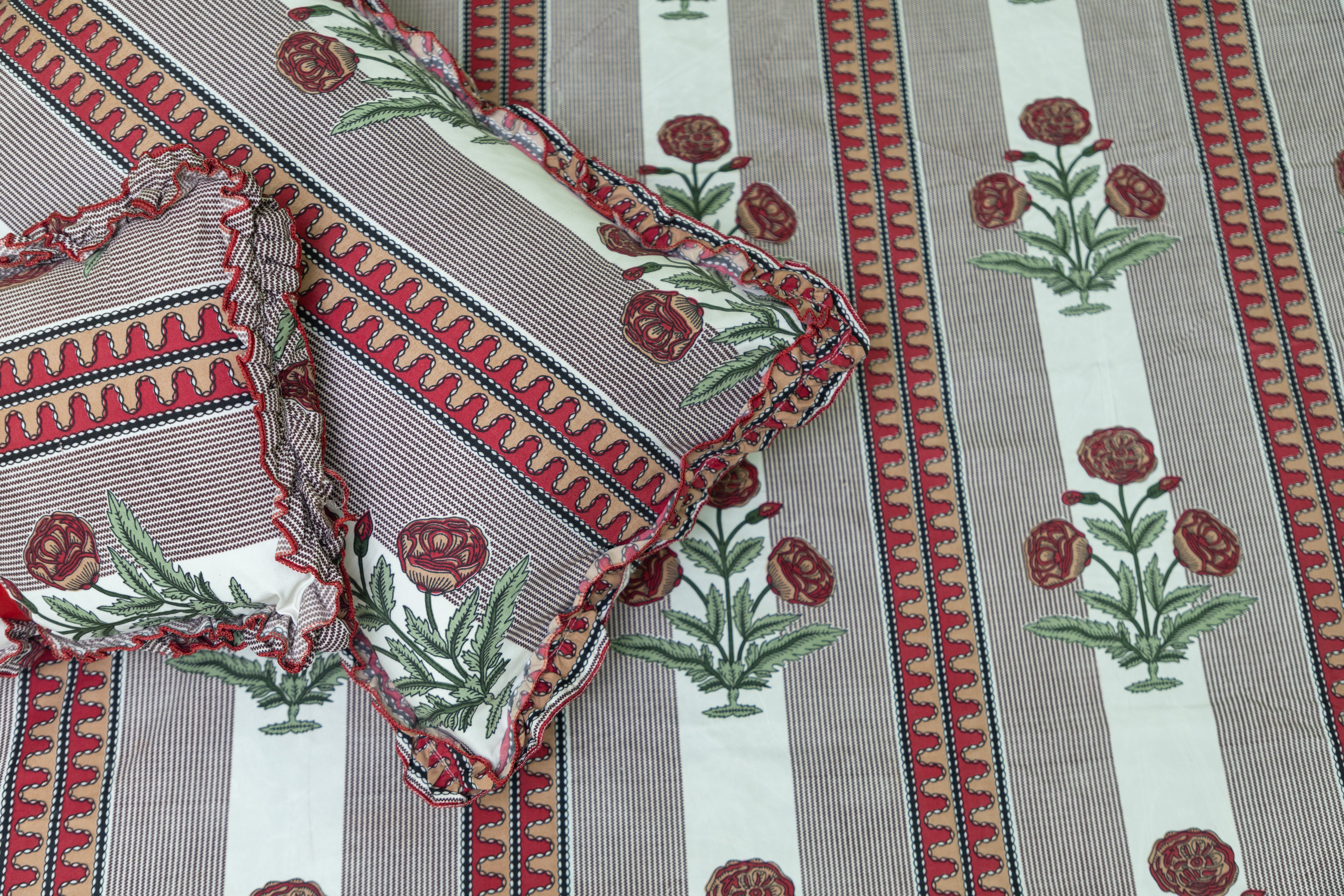 Rosy 5-Piece Bedding Set