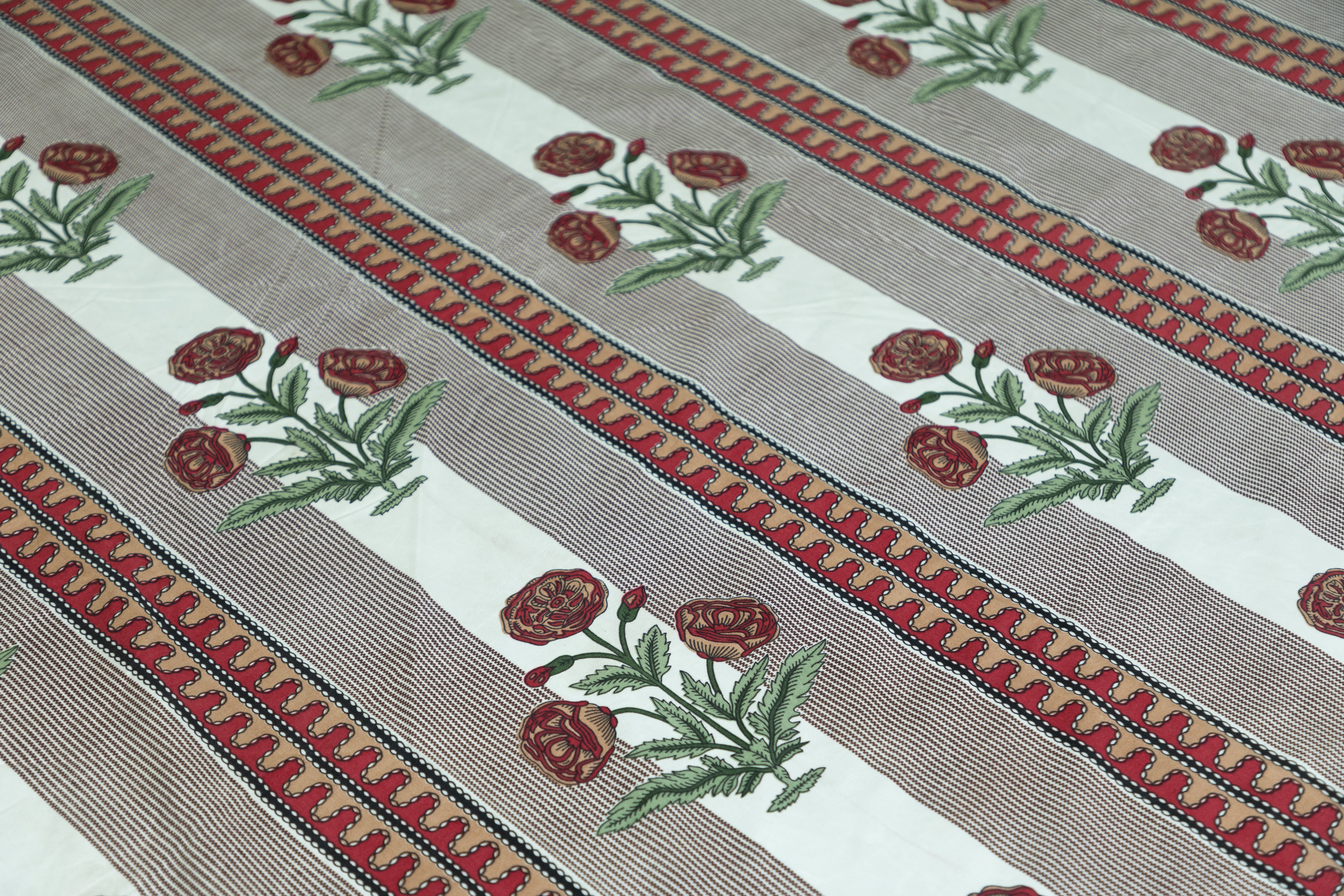 Rosy 5-Piece Bedding Set