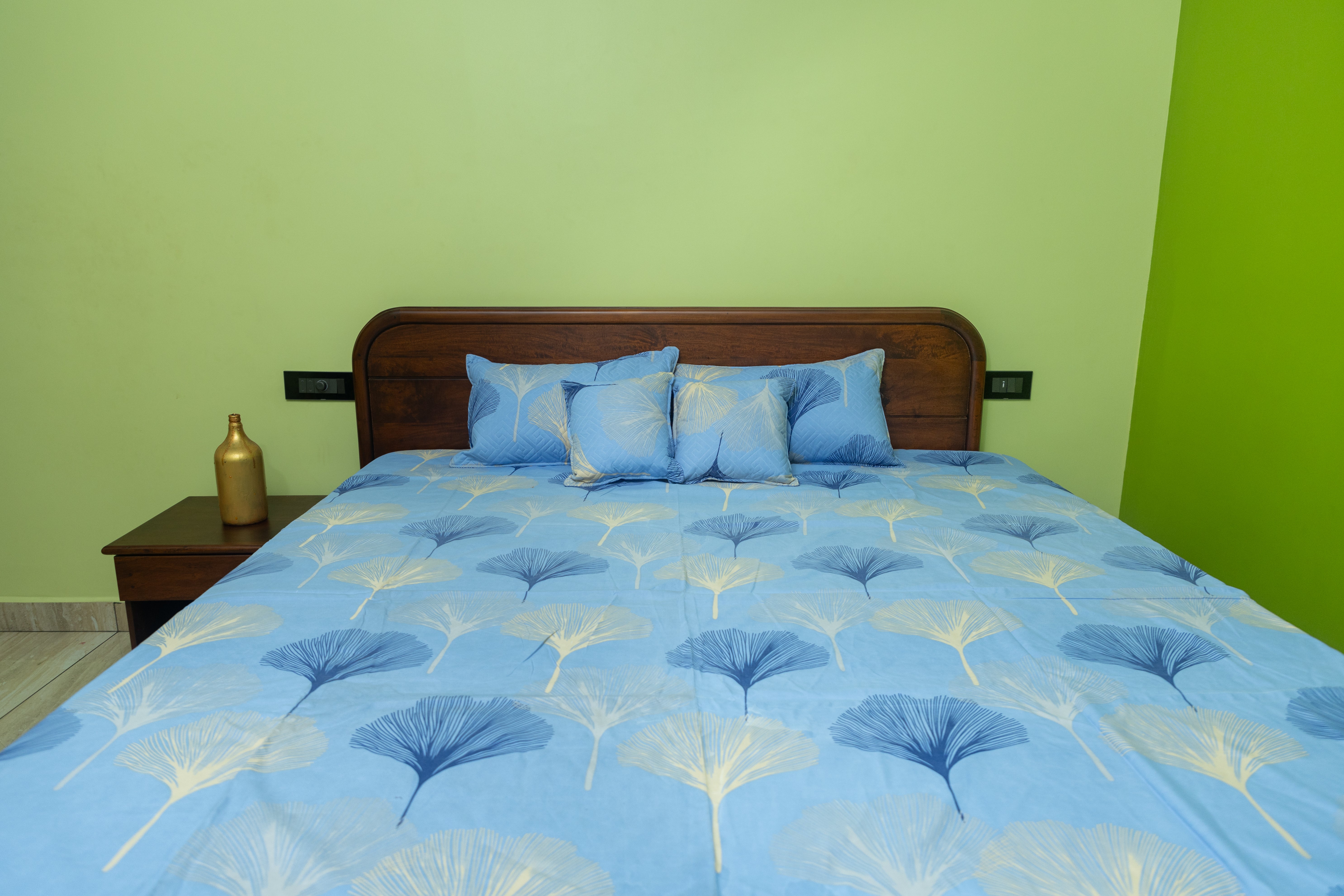 Spring Blue  -Piece Bedding Set