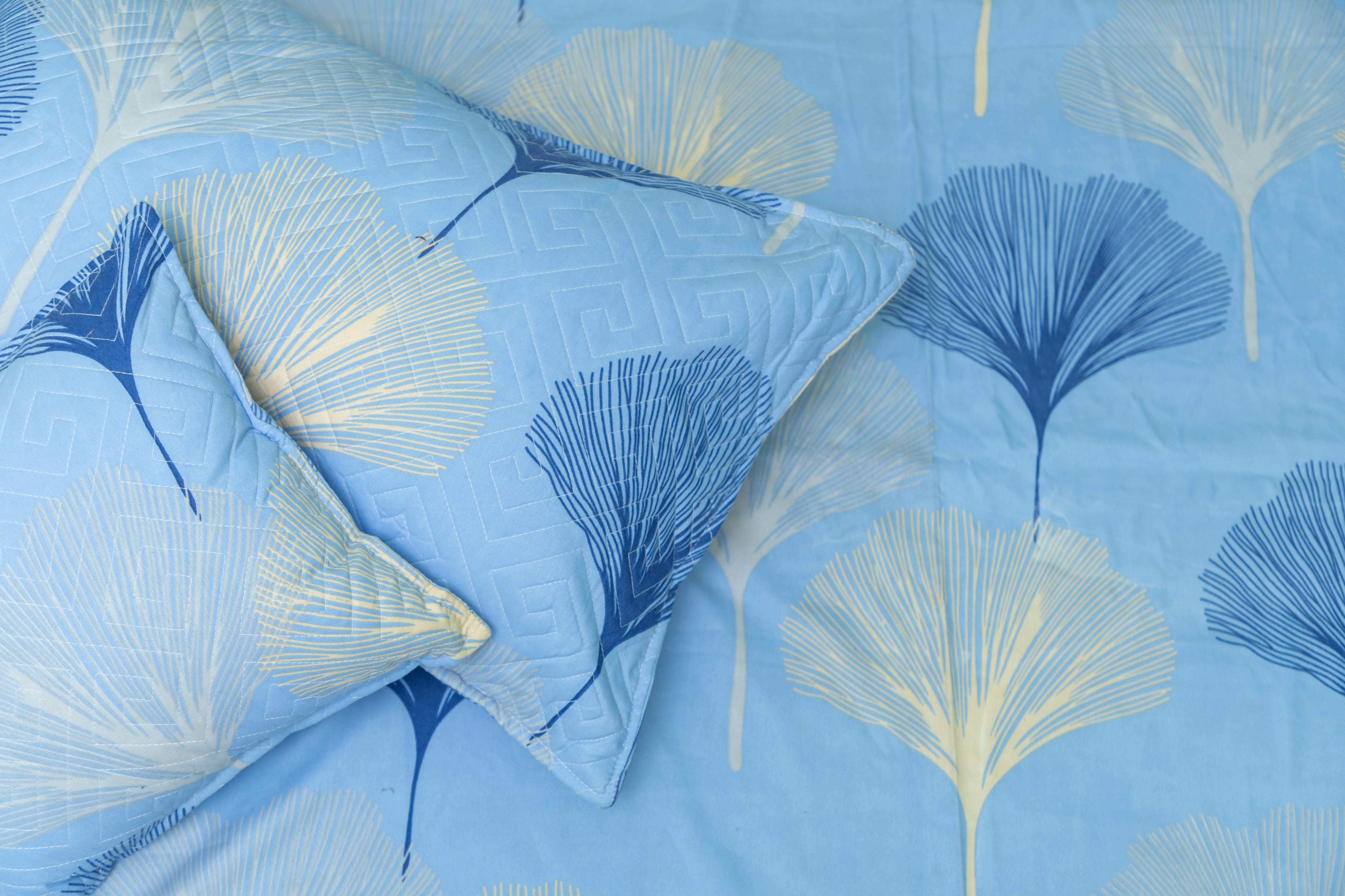 Spring Blue  -Piece Bedding Set