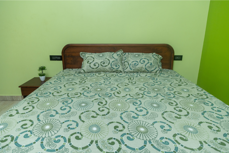 Myra Bedding Set