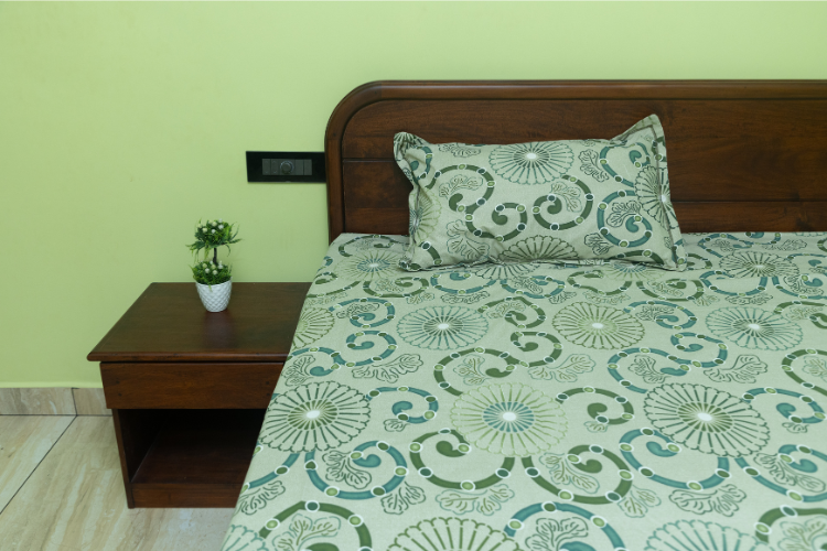 Myra Bedding Set