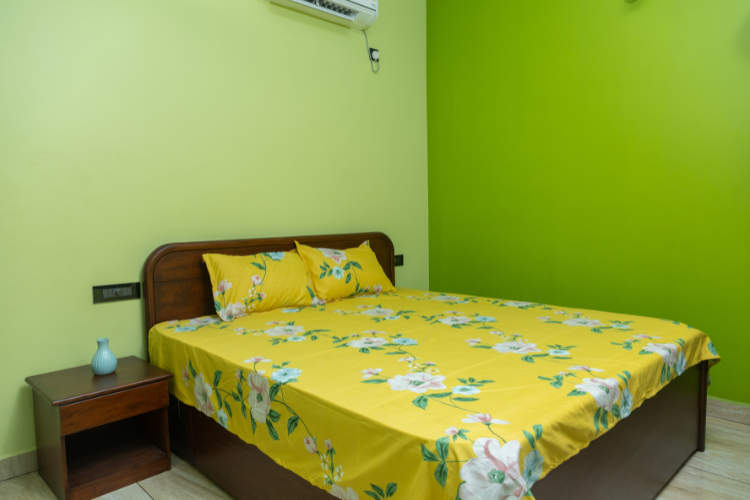 Rosy Angel King Bedsheet