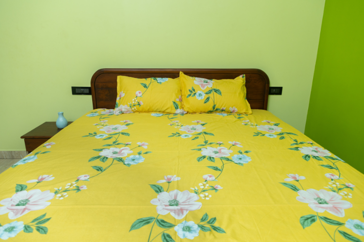 Rosy Angel King Bedsheet