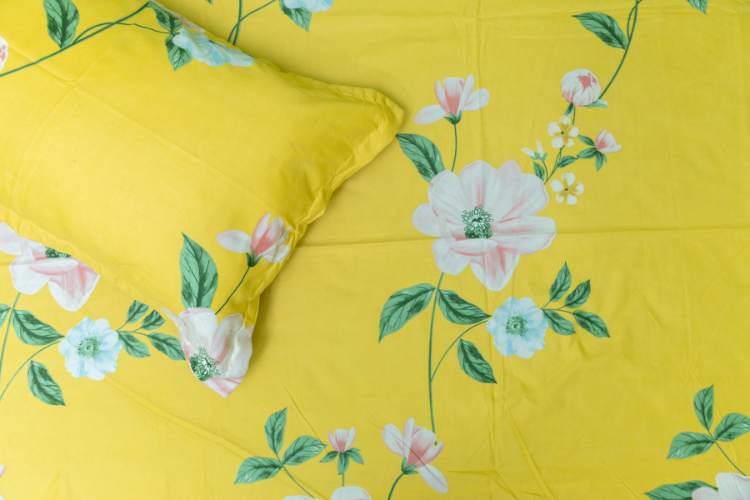 Rosy Angel King Bedsheet